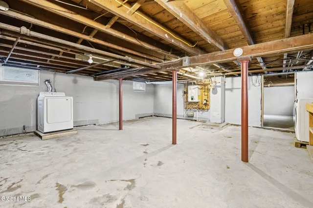 $359,900 | 10 Wood Terrace, Albany, NY 12208