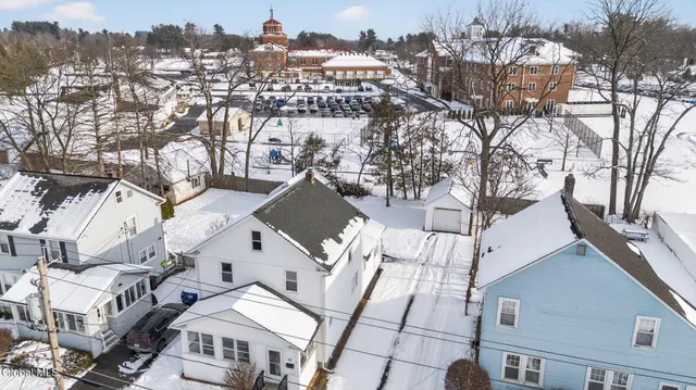 $359,900 | 10 Wood Terrace, Albany, NY 12208