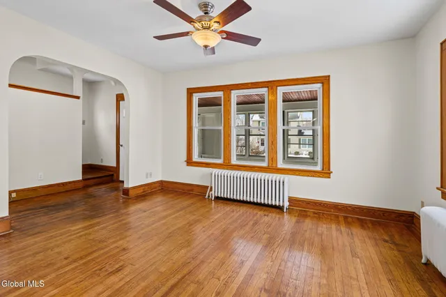 $359,900 | 10 Wood Terrace, Albany, NY 12208