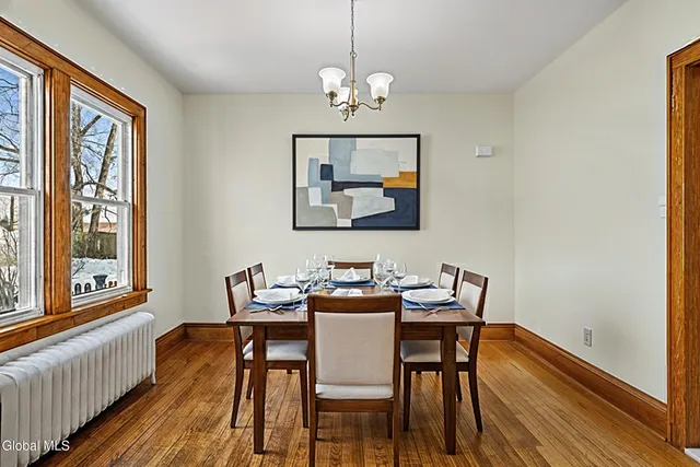 $359,900 | 10 Wood Terrace, Albany, NY 12208