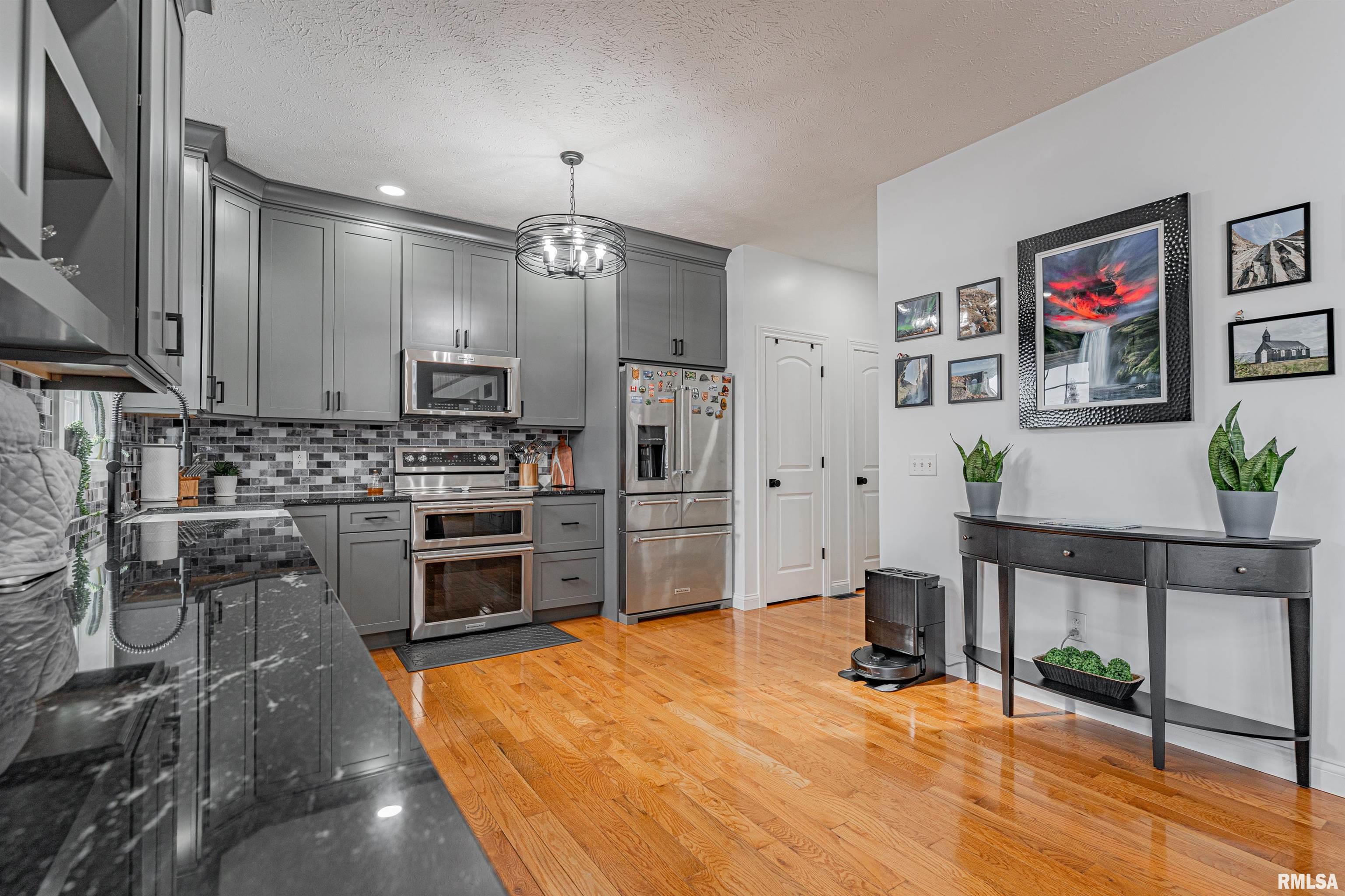 9142 Prospect Road Mount Olive, IL 62069 - Photo 17 of 62