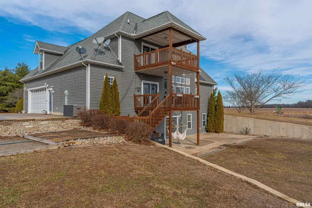 $469,000 | 9142 Prospect Road, Mount Olive, IL 62069