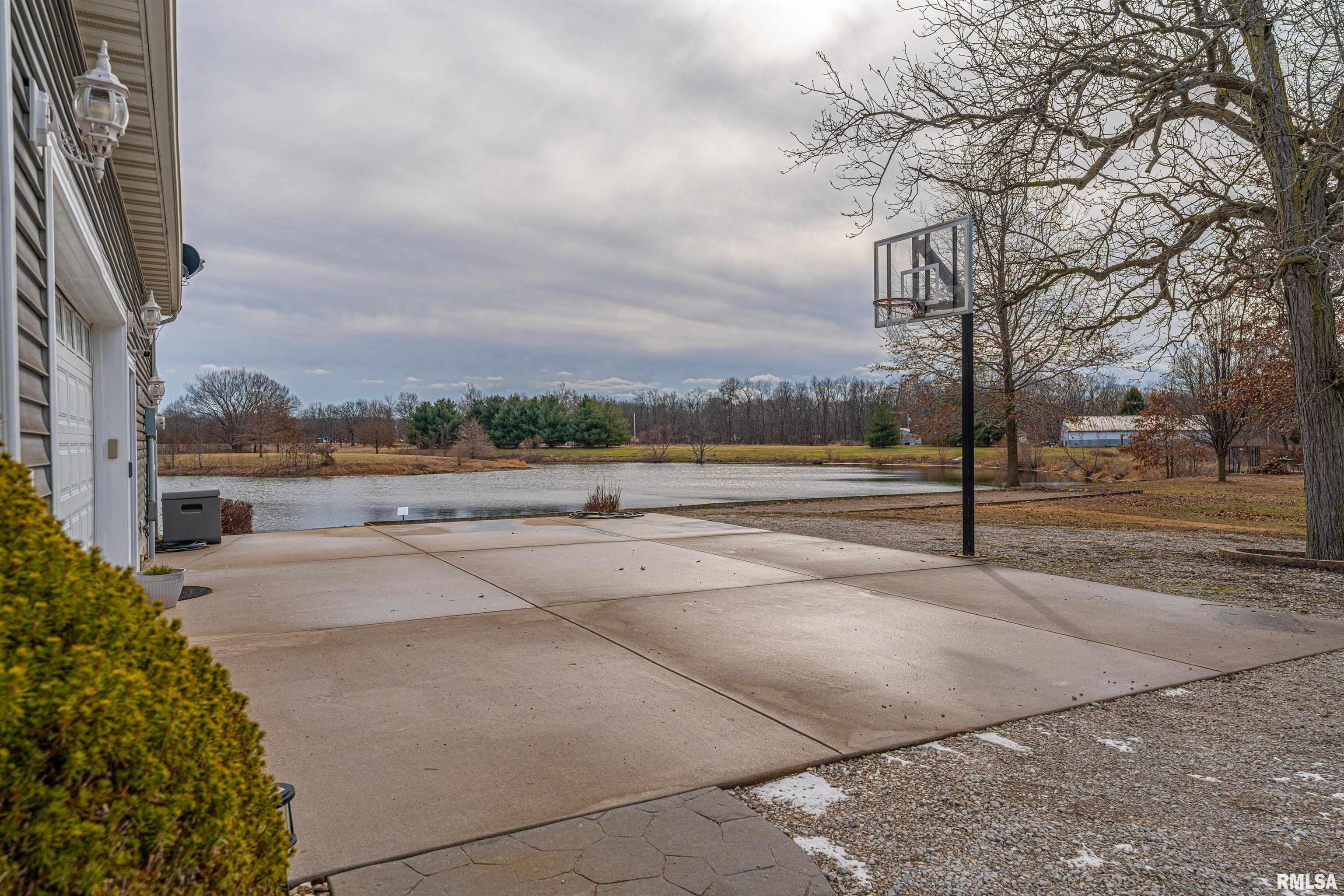 9142 Prospect Road Mount Olive, IL 62069 - Photo 55 of 62