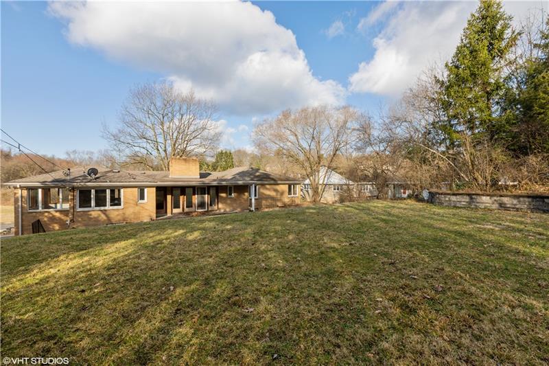 318 Rosslyn Road Carnegie, PA 15106 - Photo 11 of 11 Gallery Image 11