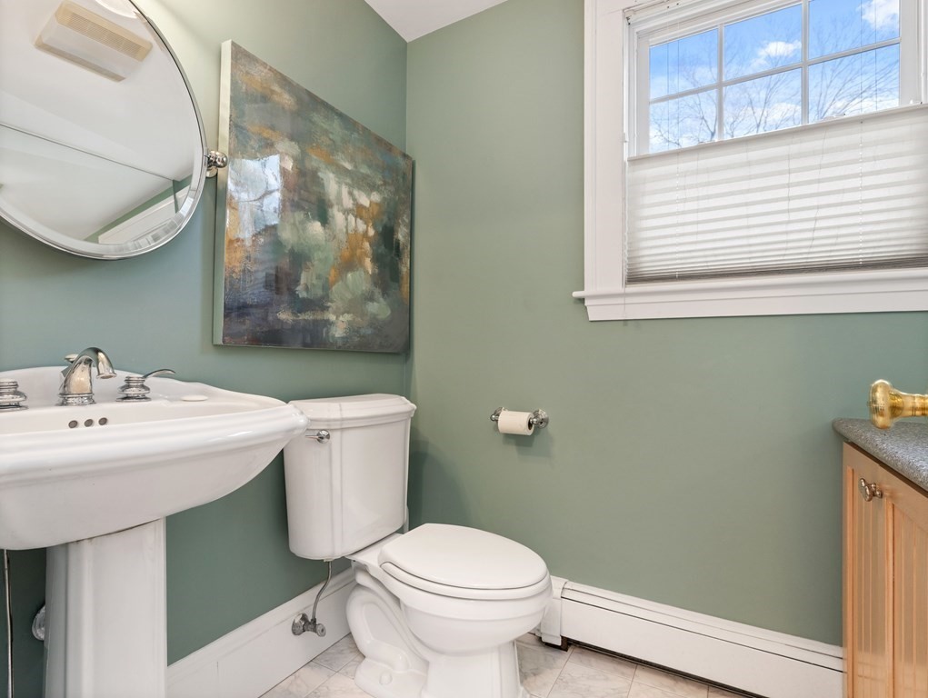 48 Hundreds Road Wellesley, MA 02481 - Photo 15 of 32