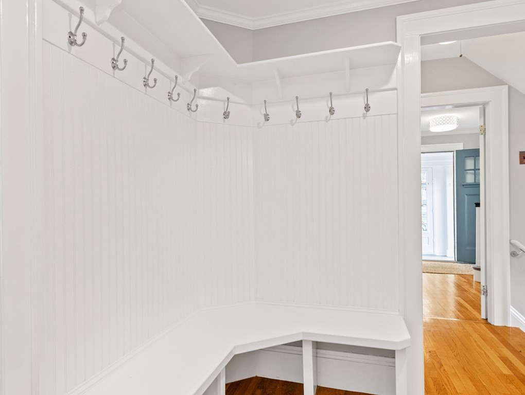 48 Hundreds Road Wellesley, MA 02481 - Photo 16 of 32