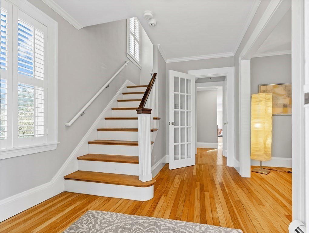 48 Hundreds Road Wellesley, MA 02481 - Photo 4 of 32