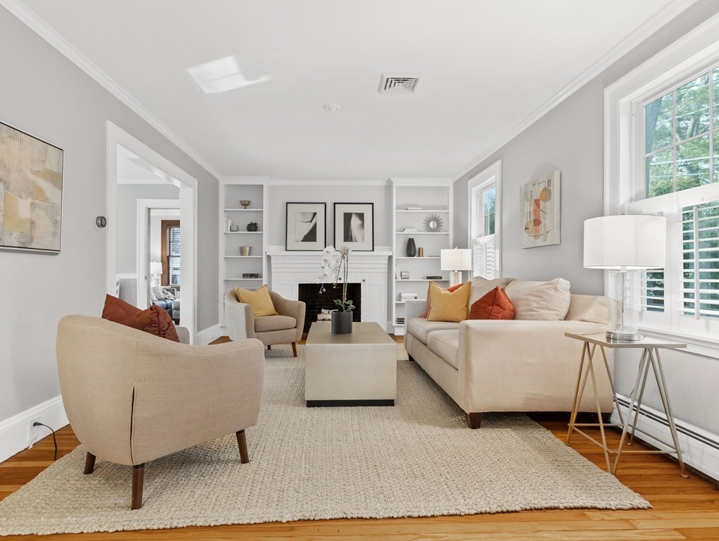 48 Hundreds Road Wellesley, MA 02481 - Photo 5 of 32