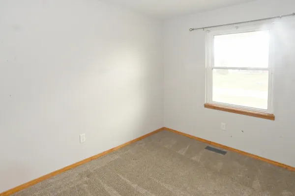 $260,000 | 3621 Kingsway Drive, Crown Point, IN 46307