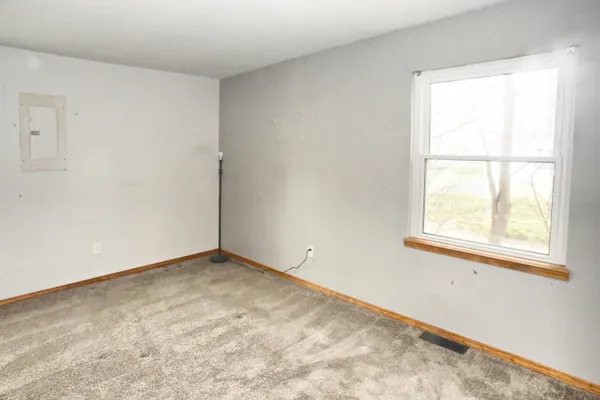 $260,000 | 3621 Kingsway Drive, Crown Point, IN 46307