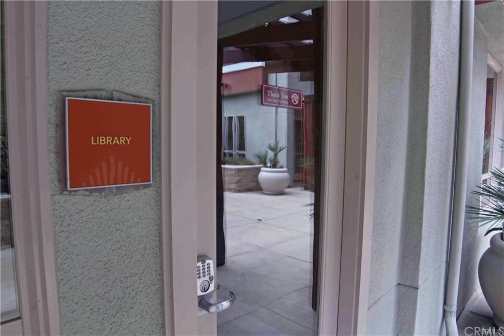 100 South Alameda Street, Unit 210 Los Angeles, CA 90012 - Photo 45 of 52 a view of a bathroom from a hallway