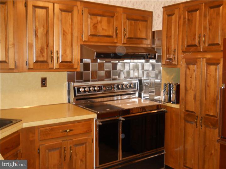 2407 Mill Road Boothwyn, PA 19061 - Photo 7 of 18 Kitchen