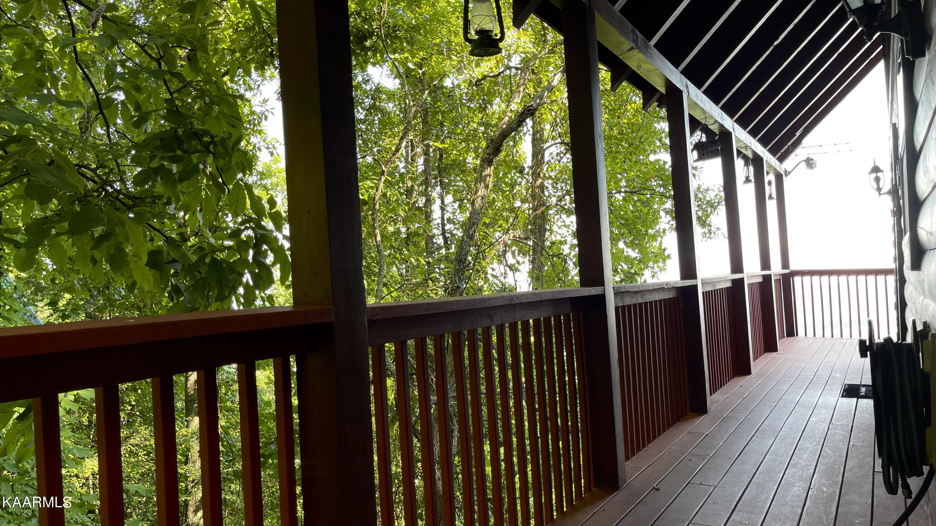 2515 Walnut Rdg Hl Way Pigeon Forge, TN 37862 - Photo 3 of 33 IMG_5051