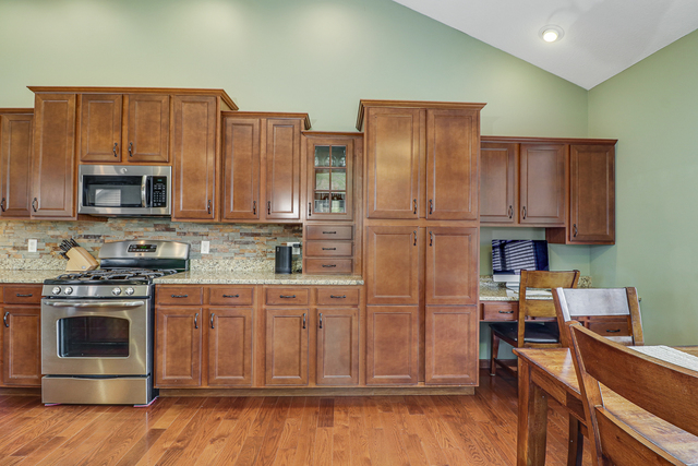2301 Heather Ridge Drive Normal, IL 61761 - Photo 14 of 46