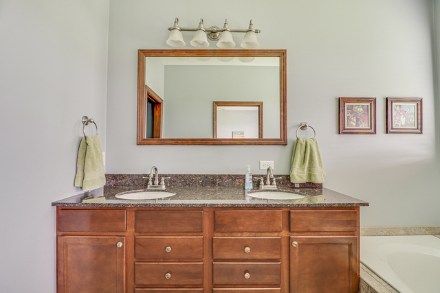 2301 Heather Ridge Drive Normal, IL 61761 - Photo 20 of 46