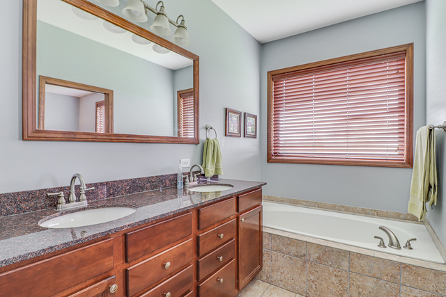 2301 Heather Ridge Drive Normal, IL 61761 - Photo 22 of 46