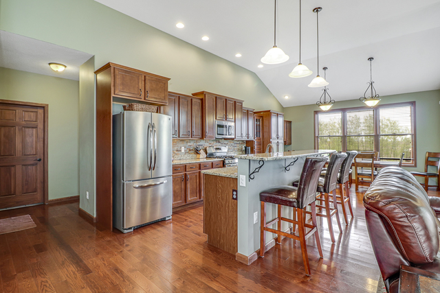 2301 Heather Ridge Drive Normal, IL 61761 - Photo 8 of 46