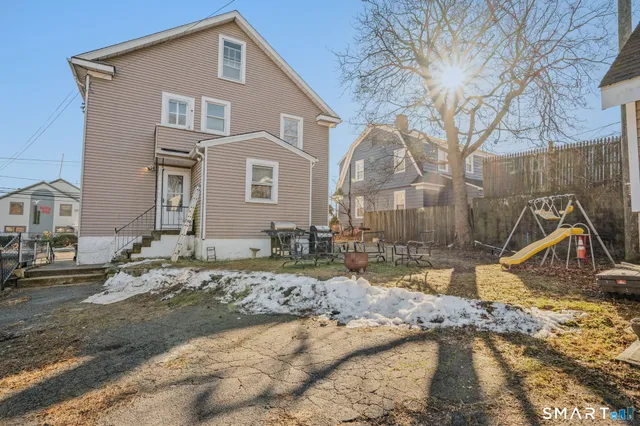 $1,700 | 113 Pequot Avenue, Unit 3, New London, CT 06320