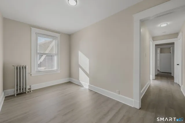 $1,700 | 113 Pequot Avenue, Unit 3, New London, CT 06320