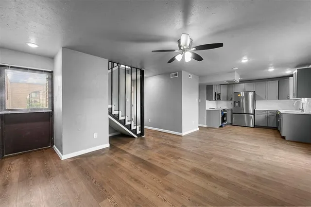 $2,290 | 10430 Las Brisas Drive, Dallas, TX 75243