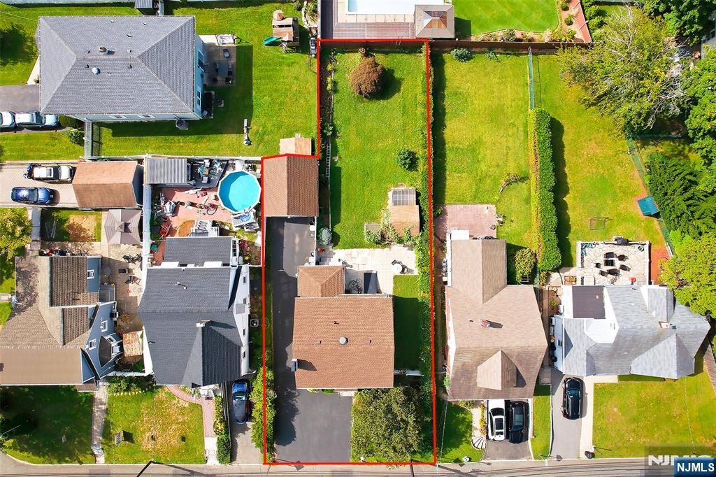 34 East Spring Valley Avenue Maywood, NJ 07607 - Photo 37 of 38 Gallery Image 37