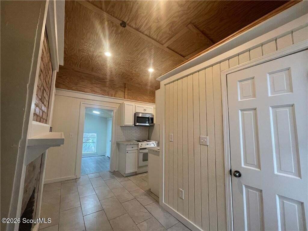 2129 Union Street, Unit A Brunswick, GA 31520 - Photo 4 of 11 20260425021556380044000000-o (1)