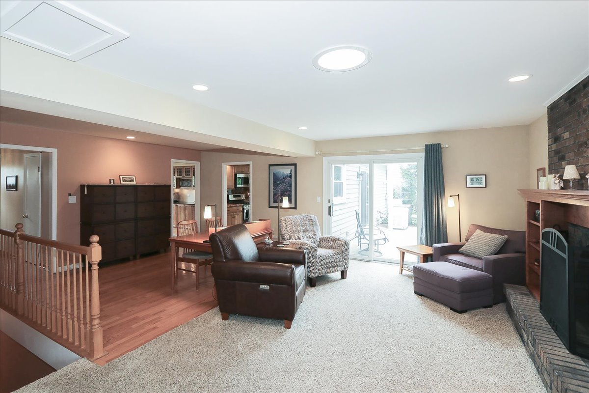 174 Timber Hill Road Buffalo Grove, IL 60089 - Photo 13 of 38