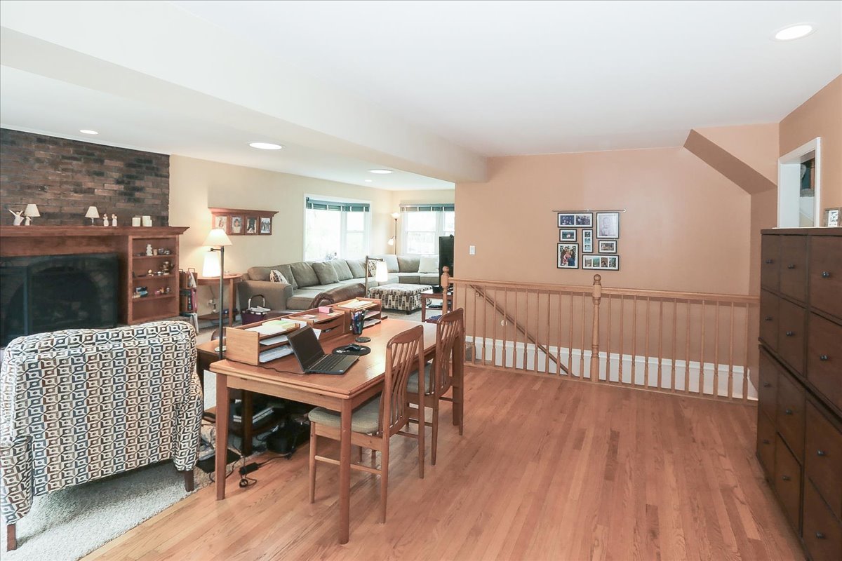 174 Timber Hill Road Buffalo Grove, IL 60089 - Photo 16 of 38