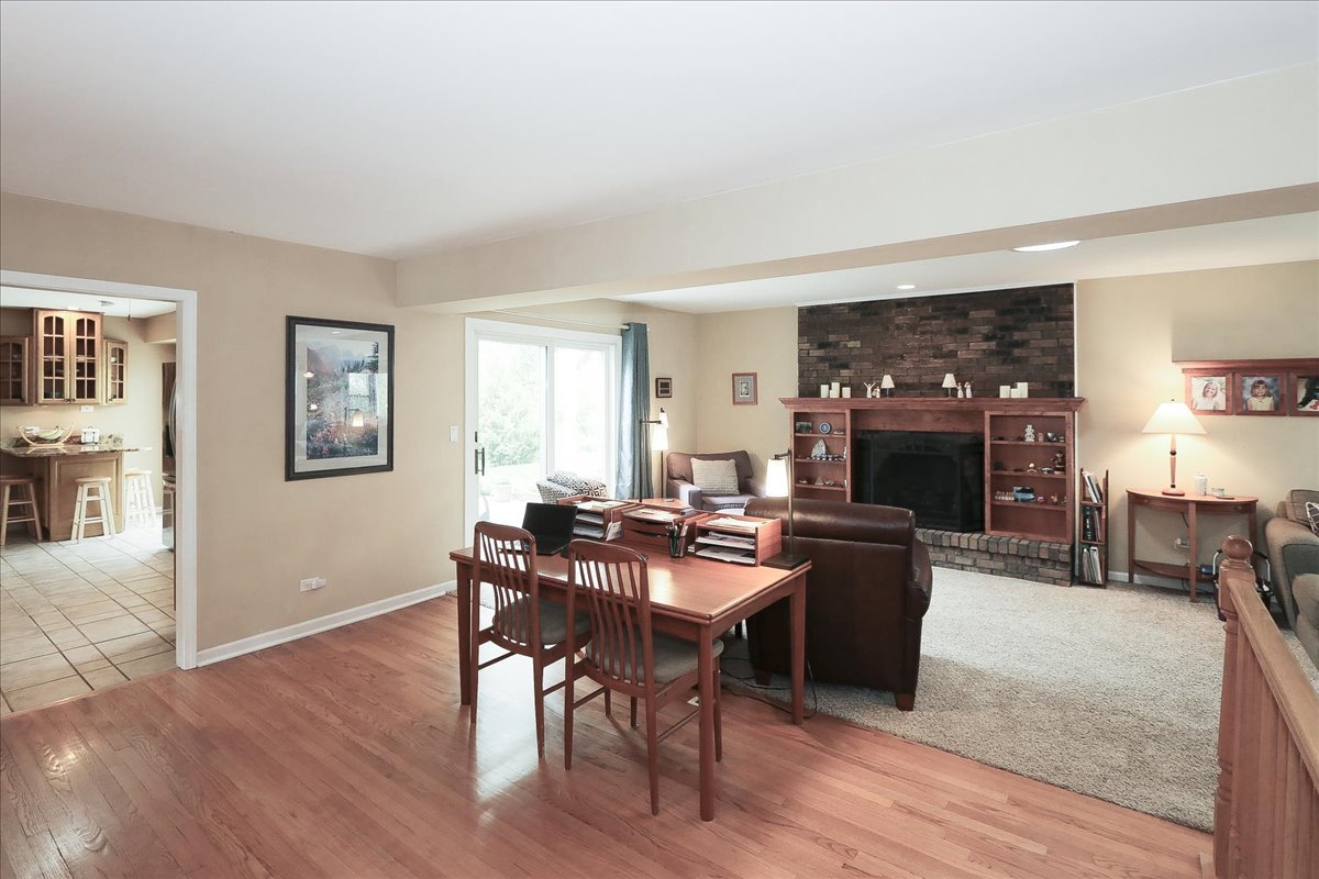 174 Timber Hill Road Buffalo Grove, IL 60089 - Photo 17 of 38