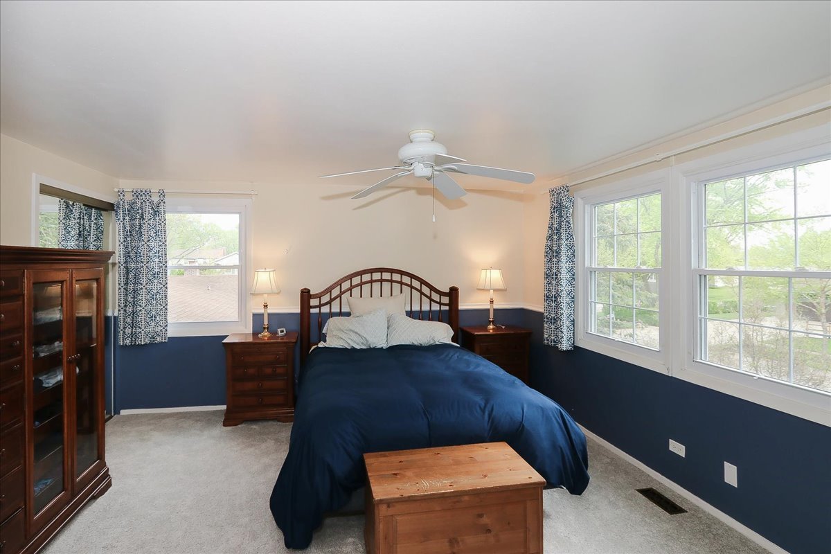 174 Timber Hill Road Buffalo Grove, IL 60089 - Photo 21 of 38
