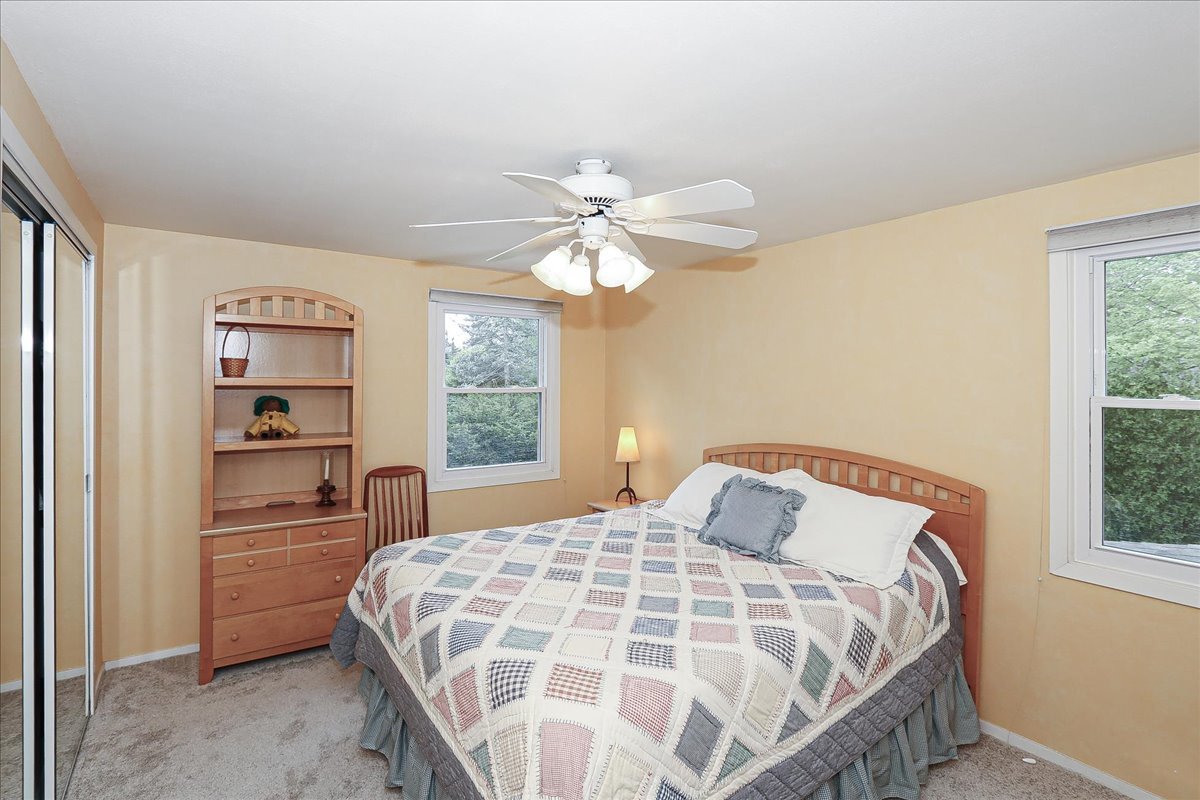 174 Timber Hill Road Buffalo Grove, IL 60089 - Photo 24 of 38