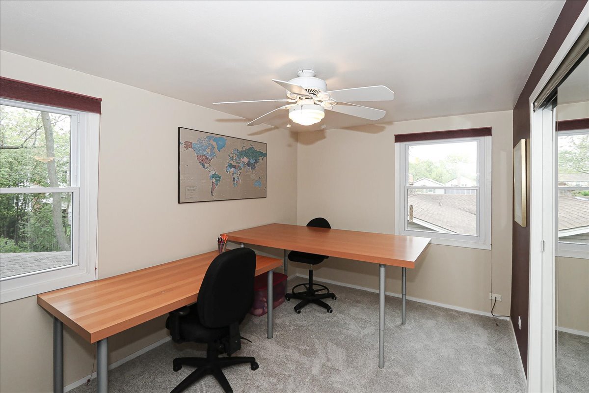 174 Timber Hill Road Buffalo Grove, IL 60089 - Photo 25 of 38