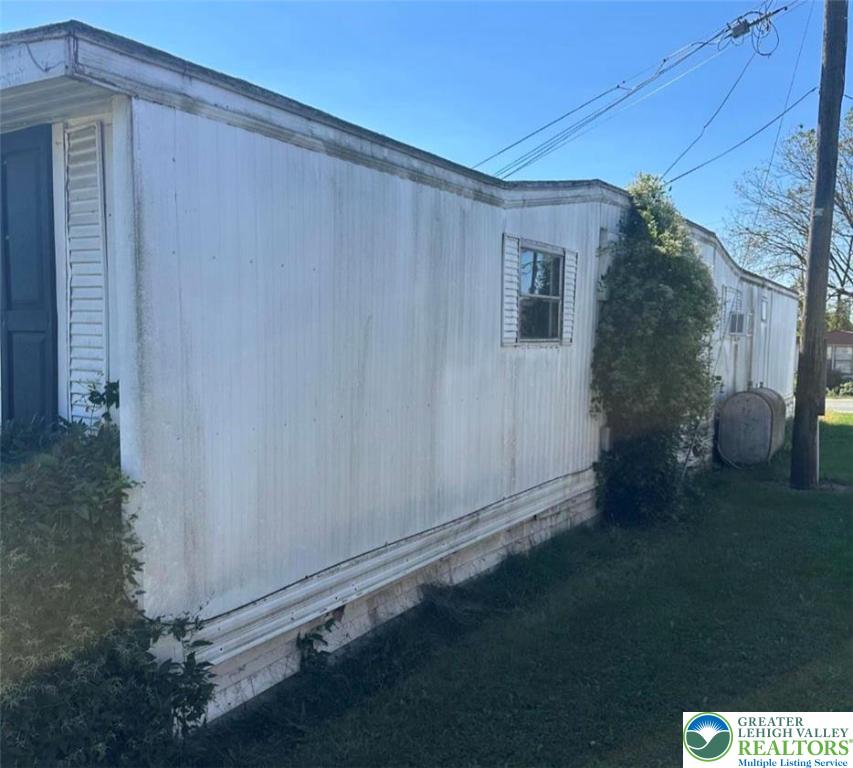 19 Roth Avenue Mertztown, PA 19539 - Photo 24 of 26 a backyard of a house