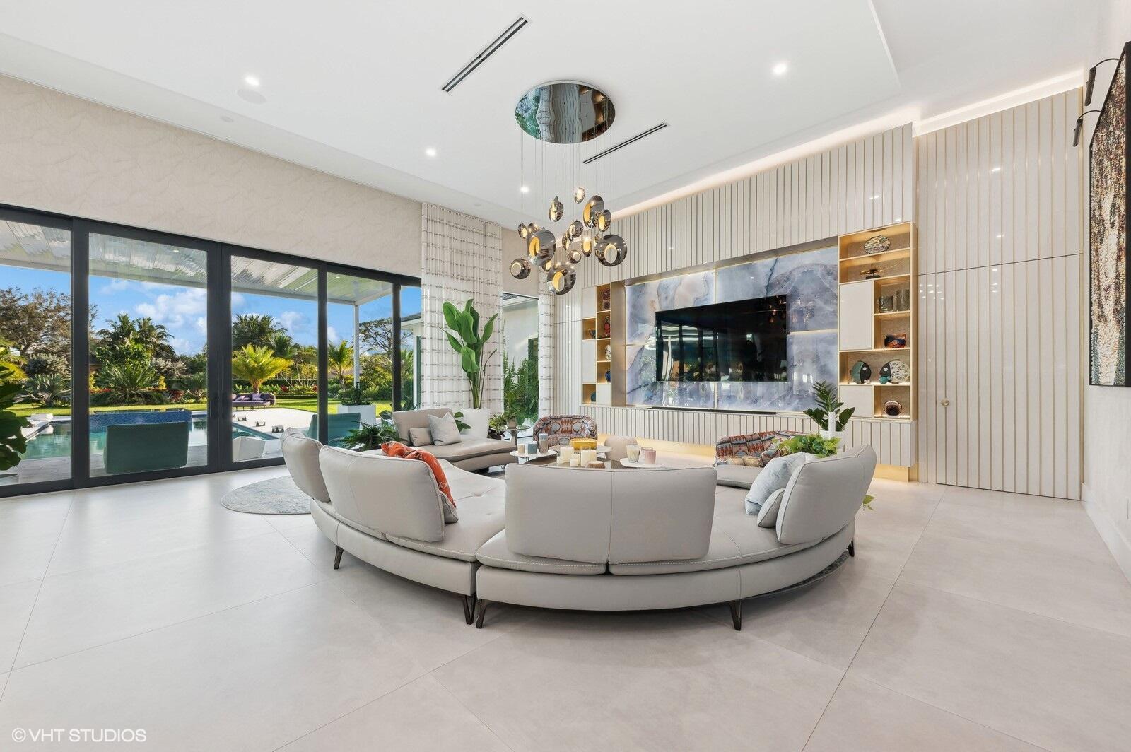 8533 North Native Dancer Road Palm Beach Gardens, FL 33418 - Photo 11 of 61 28_8533NativeDancerRdE_2028_Large