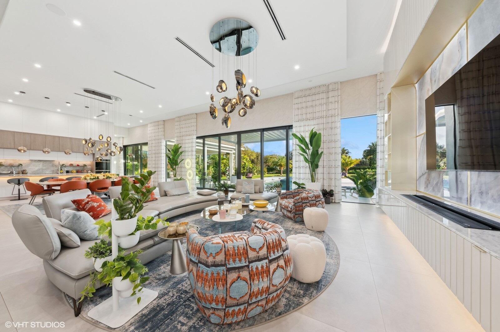 8533 North Native Dancer Road Palm Beach Gardens, FL 33418 - Photo 15 of 61 32_8533NativeDancerRdE_2032_Large