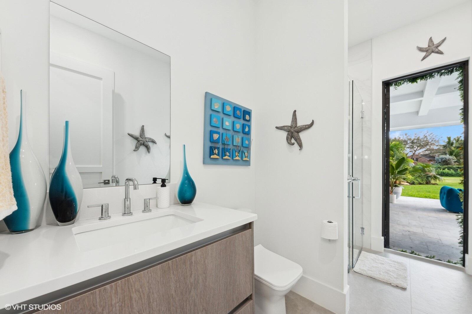 8533 North Native Dancer Road Palm Beach Gardens, FL 33418 - Photo 30 of 61 80_8533NativeDancerRdE_2082_Large