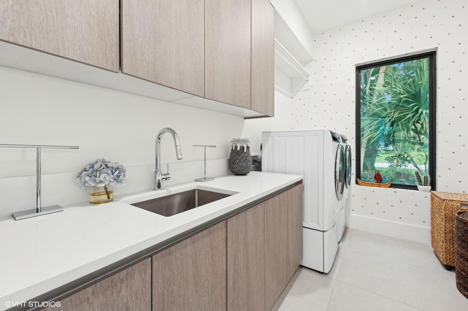 8533 North Native Dancer Road Palm Beach Gardens, FL 33418 - Photo 33 of 61 87_8533NativeDancerRdE_2091_Large