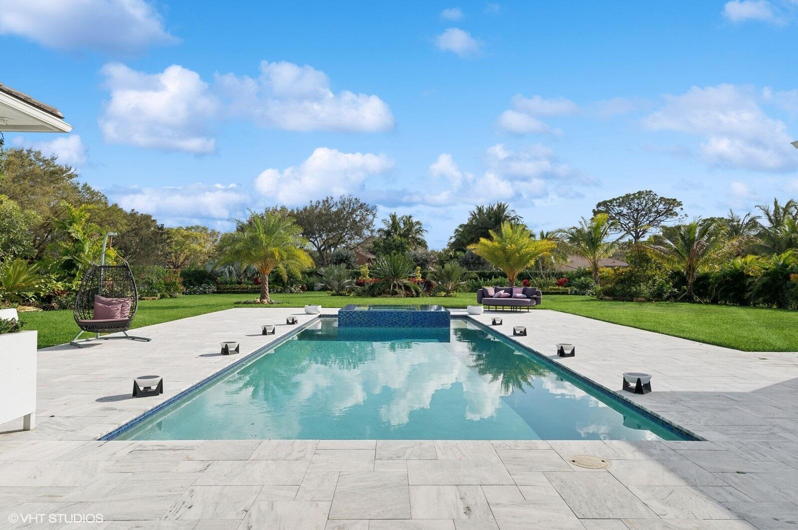 8533 North Native Dancer Road Palm Beach Gardens, FL 33418 - Photo 52 of 61 14_8533NativeDancerRdE_2014_Large