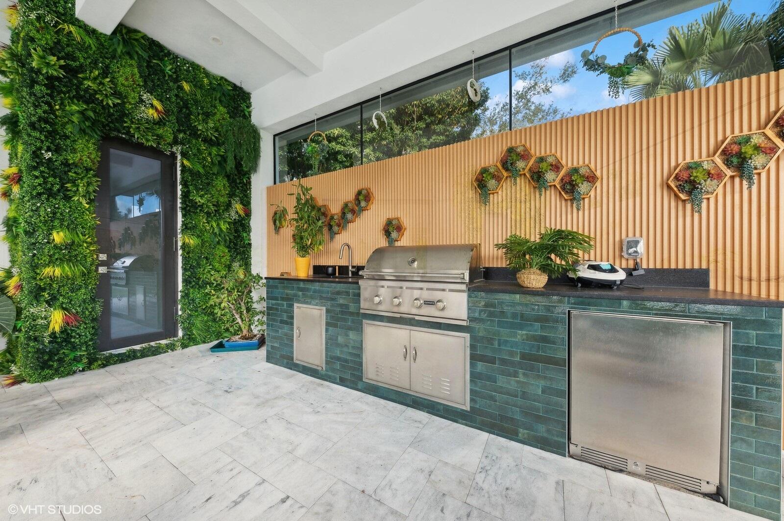 8533 North Native Dancer Road Palm Beach Gardens, FL 33418 - Photo 54 of 61 18_8533NativeDancerRdE_2018_Large