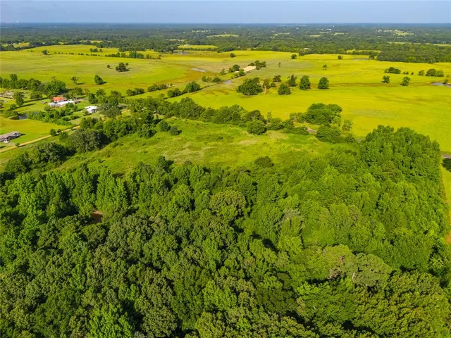 a view of an ocean view