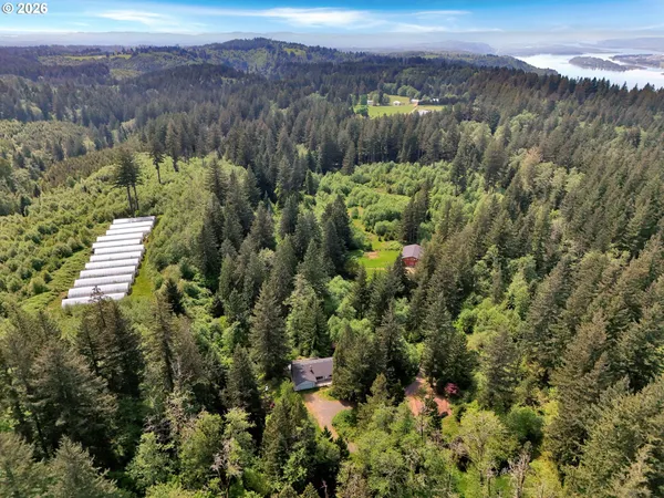 $999,000 | 45900 East Haines Road, Corbett, OR 97019