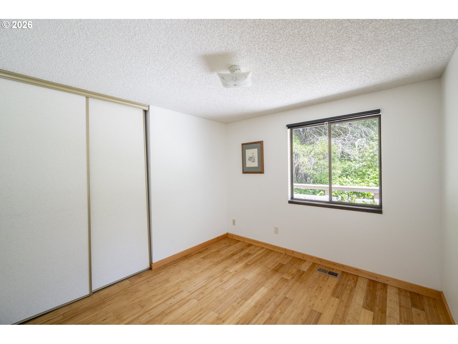 45900 East Haines Road Corbett, OR 97019 - Photo 18 of 38 Bedroom