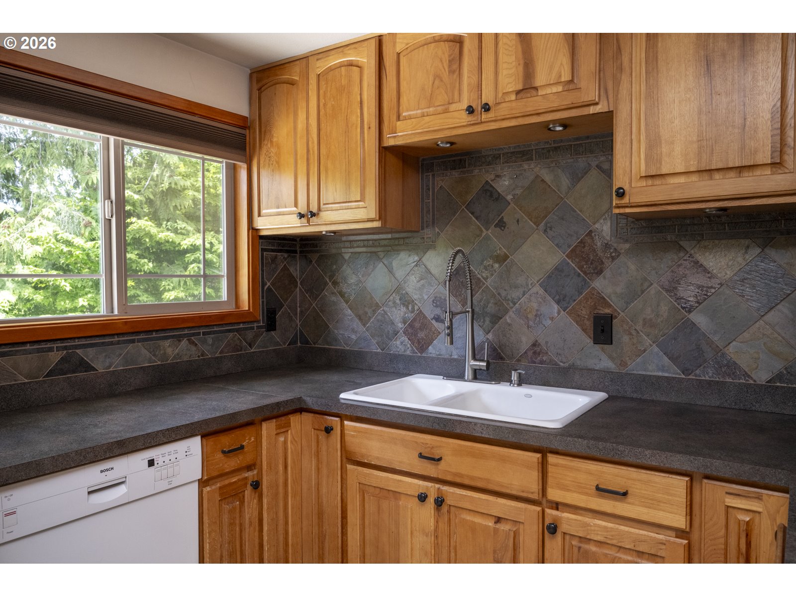 45900 East Haines Road Corbett, OR 97019 - Photo 8 of 38 Kitchen