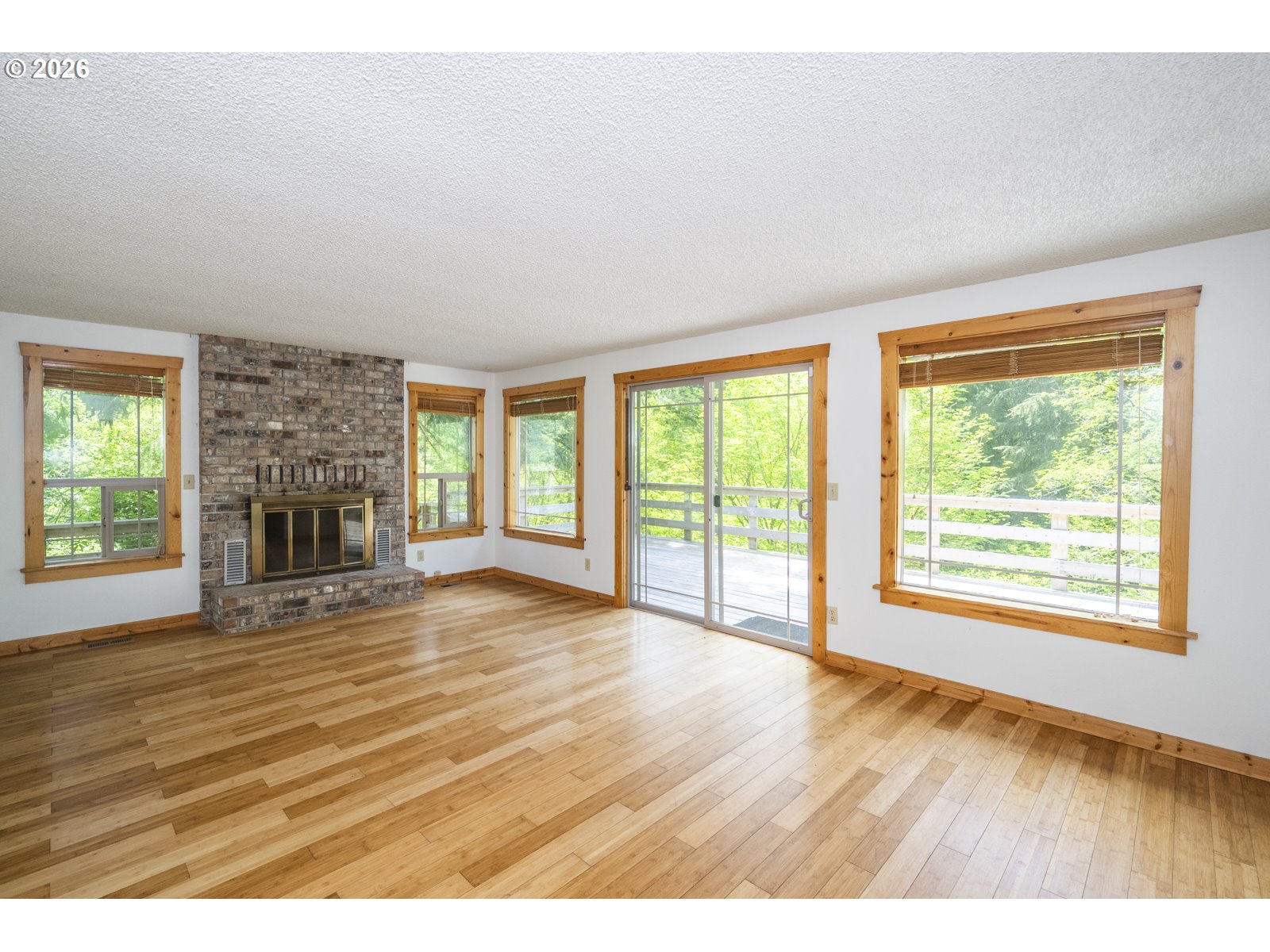 45900 East Haines Road Corbett, OR 97019 - Photo 10 of 38 Family Room
