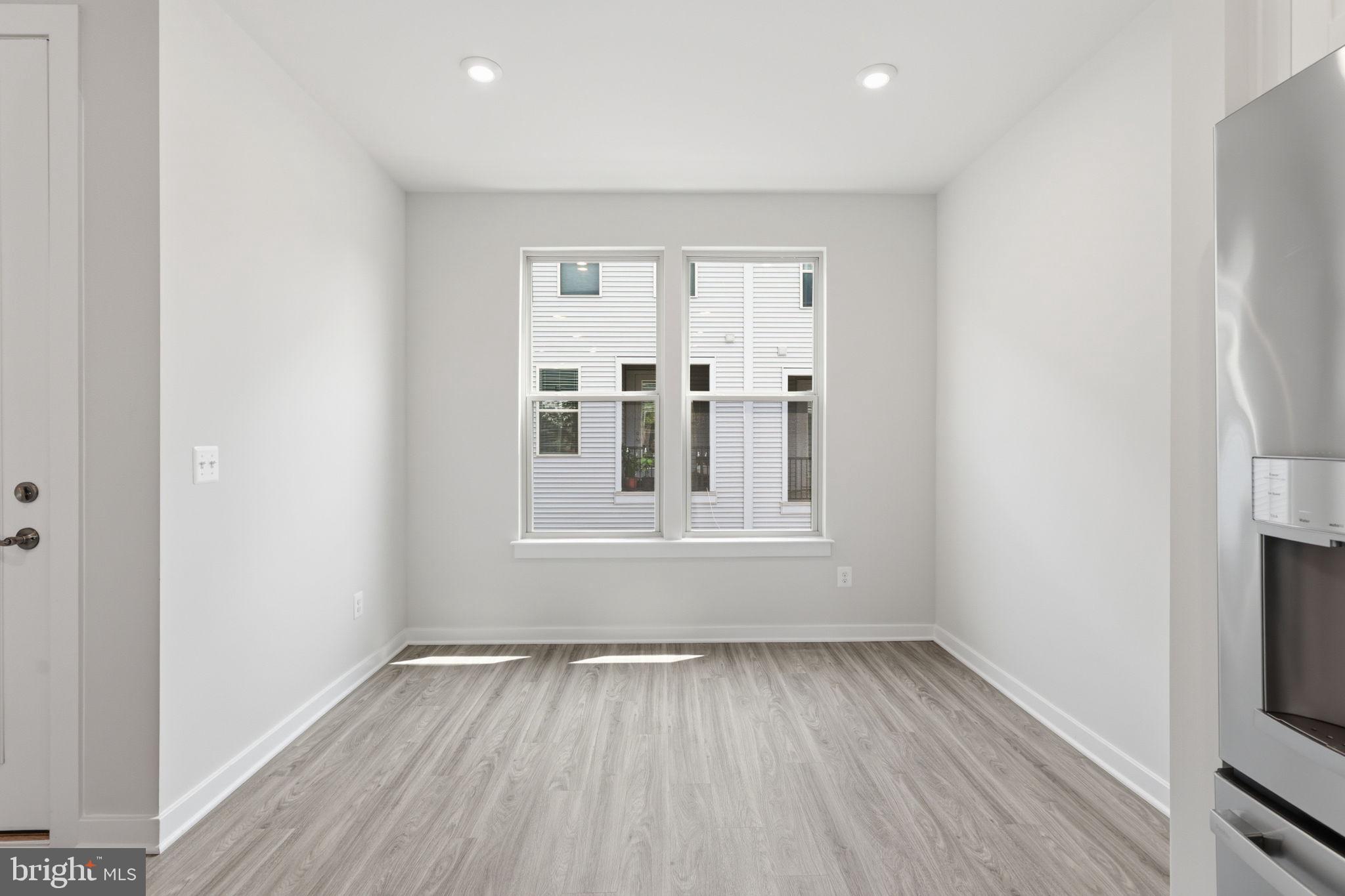 2118 Acadia Road Herndon, VA 20170 - Photo 15 of 49 Gallery Image 15