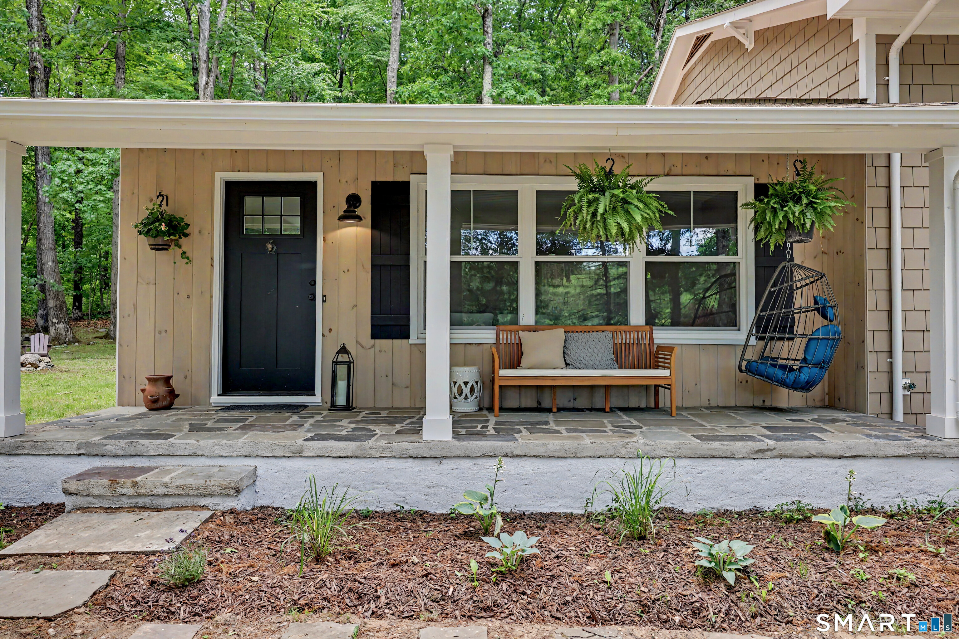 24 Wills Road Newtown, CT 06470 - Photo 3 of 38