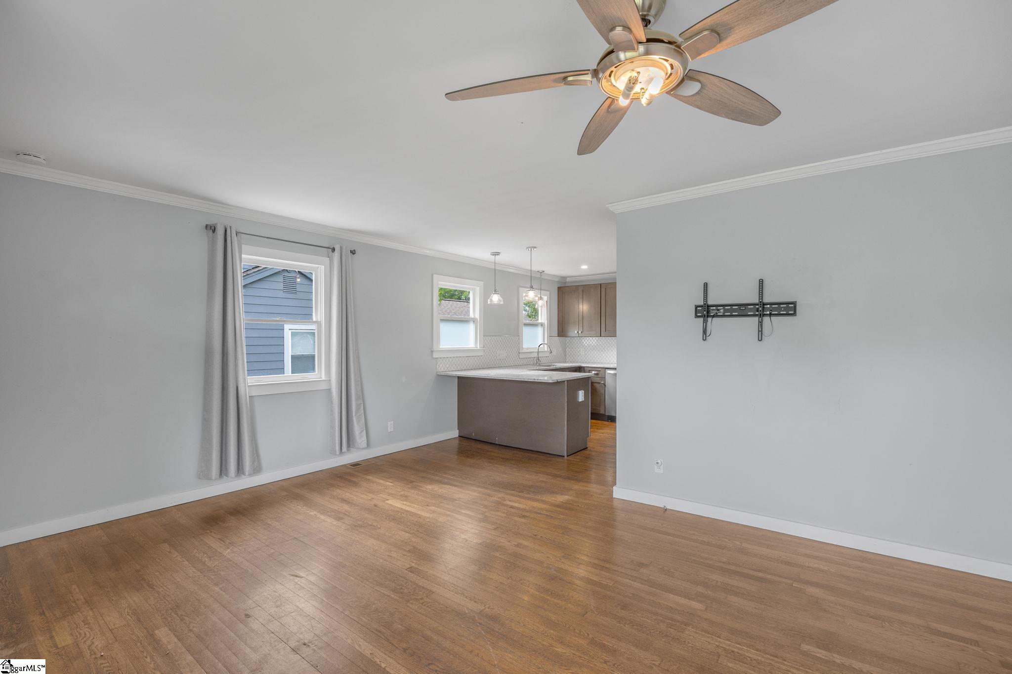 6 Pleasant Ridge Avenue Greenville, SC 29605 - Photo 11 of 34