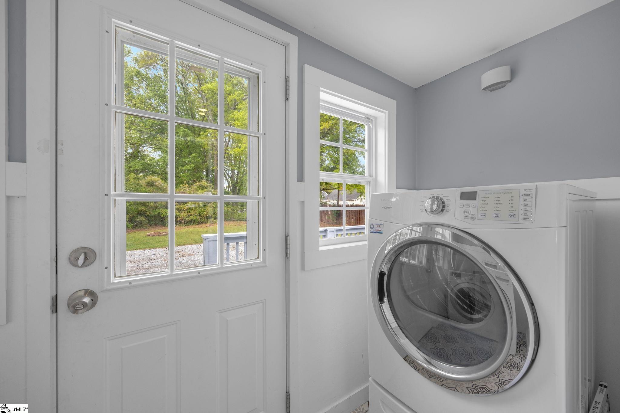 6 Pleasant Ridge Avenue Greenville, SC 29605 - Photo 23 of 34