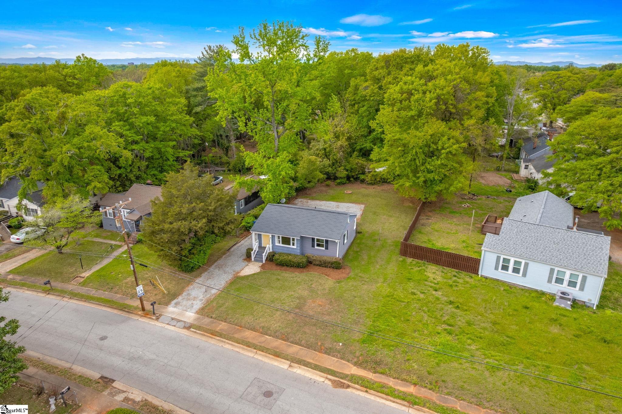 6 Pleasant Ridge Avenue Greenville, SC 29605 - Photo 30 of 34