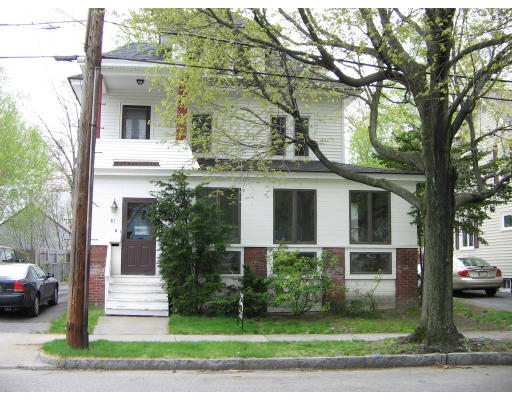 61 Manitoba Street Springfield, MA 01108 - Photo 2 of 14 Gallery Image 2